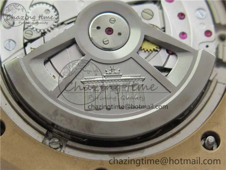 Versatile Royal Oak Offshore Pride Of Germany 44mm RG JF 1:1 Best Edition on Rubber Strap A3126 w  Cyclops and DW Mod V 4837