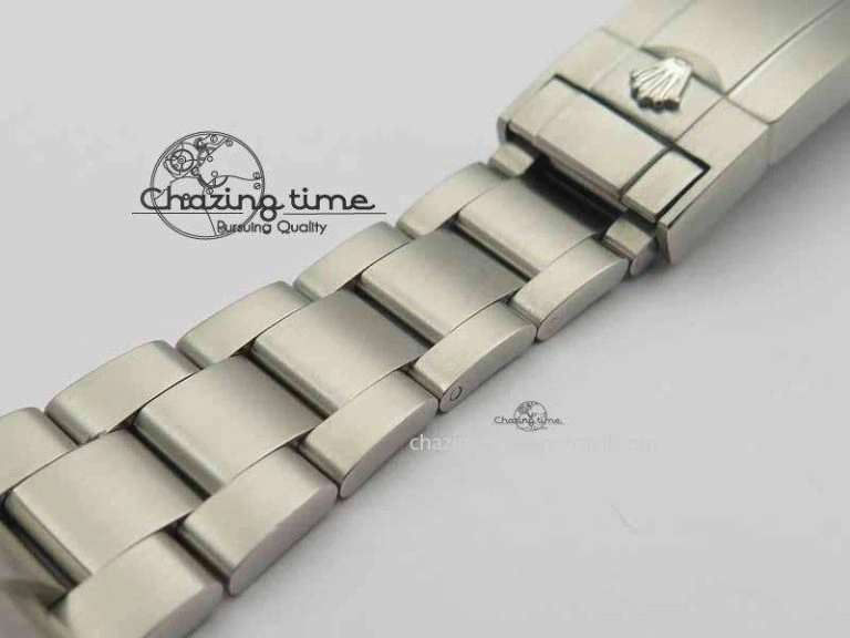 Sea Dweller 126600 43mm SS BP Maker Black Dial On SS Bracelet A EyeCatching 3656