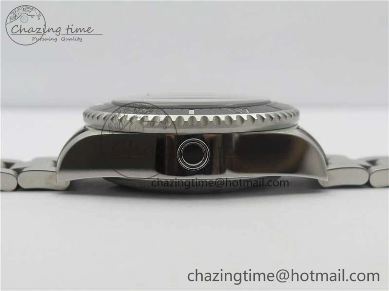 Trendsetting Sea-Dweller 126660 ‘D-Blue’ Noob 1:1 Best Edition 904L SS Case and Bracelet A3235 Clone 3206