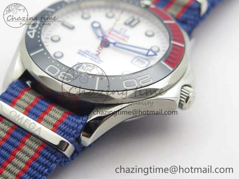 Seamaster 300M 007 SS URF 1:1 Best Edition White Dial Ceramic Bezel On Nylon Strap A2507(Free SS Bracelet) Functional 8118
