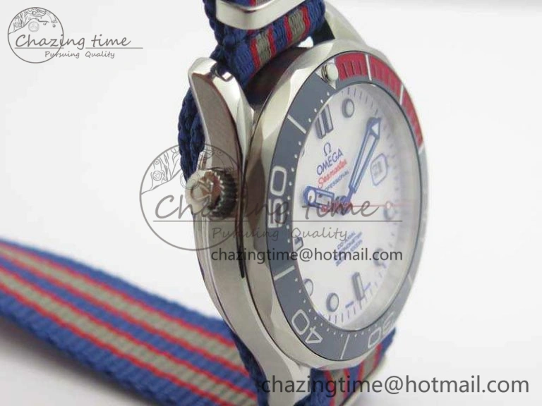 Seamaster 300M 007 SS URF 1:1 Best Edition White Dial Ceramic Bezel On Nylon Strap A2507(Free SS Bracelet) Functional 8118