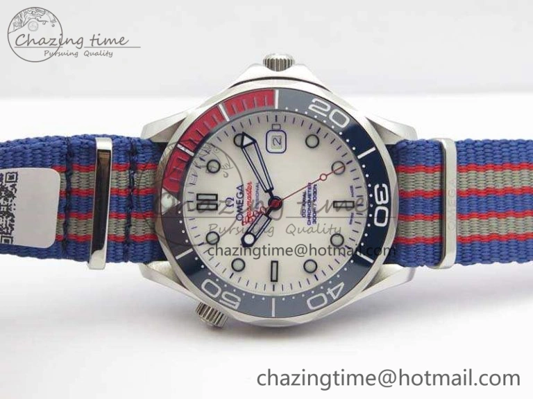 Seamaster 300M 007 SS URF 1:1 Best Edition White Dial Ceramic Bezel On Nylon Strap A2507(Free SS Bracelet) Functional 8118