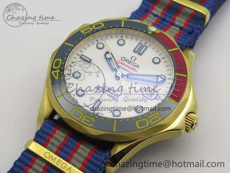 Tailored Seamaster 300M 007 YG URF 1:1 Best Edition White Dial Ceramic Bezel On Nylon Strap A 8115