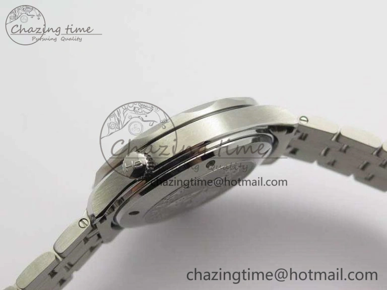 Flexible Seamaster 300M SS OMF 1:1 Best Edition Black Dial Matt Black Ceramic Bezel On SS Bracelet A 8147