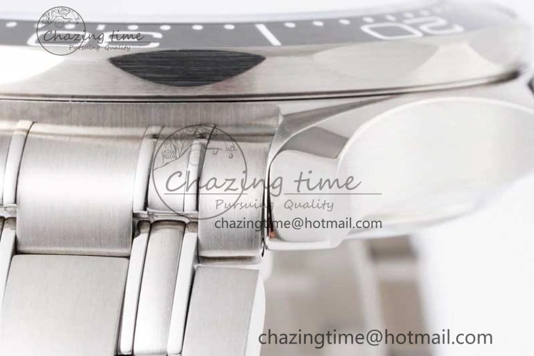 Durable Seamaster Diver 300M SS Black Ceramic Bezel JVSF 1:1 Best Edition White Dial on SS Bracelet A 7789