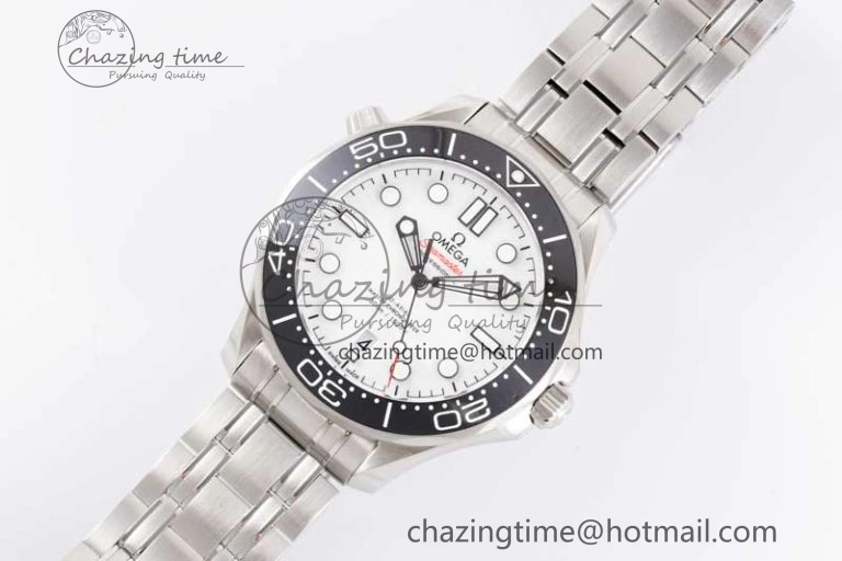 Durable Seamaster Diver 300M SS Black Ceramic Bezel JVSF 1:1 Best Edition White Dial on SS Bracelet A 7789
