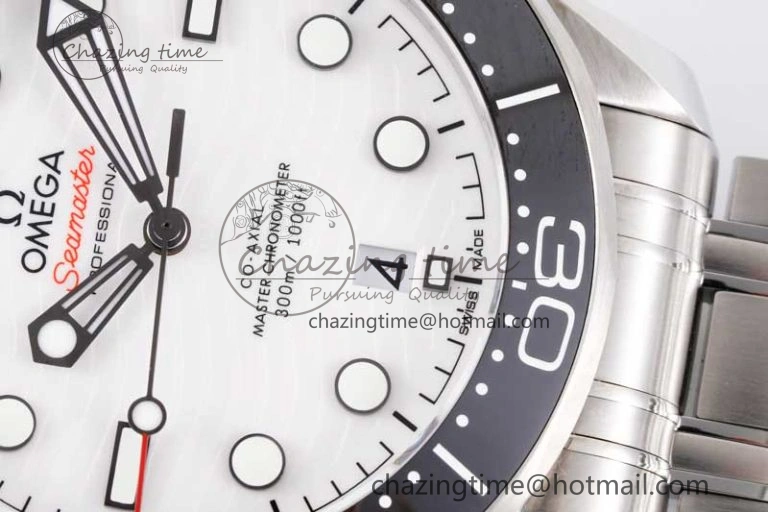 Durable Seamaster Diver 300M SS Black Ceramic Bezel JVSF 1:1 Best Edition White Dial on SS Bracelet A 7789