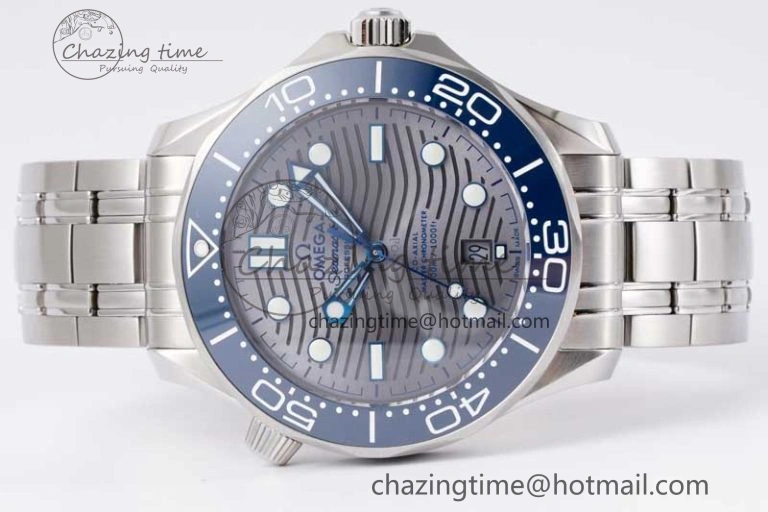 ZipUp Seamaster Diver 300M SS Blue Ceramic Bezel JVSF 1:1 Best Edition Gray Dial on SS Bracelet A 7790