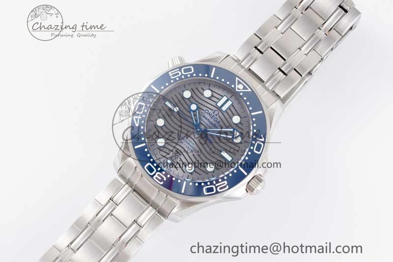 ZipUp Seamaster Diver 300M SS Blue Ceramic Bezel JVSF 1:1 Best Edition Gray Dial on SS Bracelet A 7790