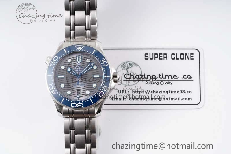 ZipUp Seamaster Diver 300M SS Blue Ceramic Bezel JVSF 1:1 Best Edition Gray Dial on SS Bracelet A 7790