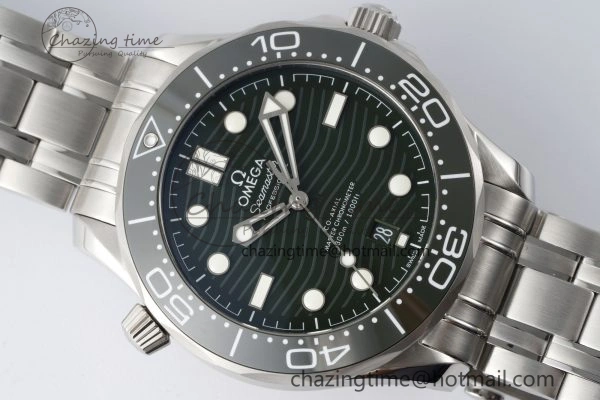 Supportive Seamaster Diver 300M VSF 1:1 Best Edition Green Ceramic Green Dial on SS Bracelet A8800 V 7824