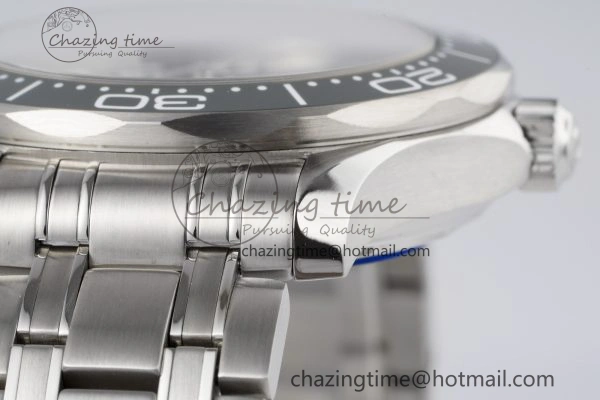 Seamaster Diver 300M ZF 1:1 Best Edition Green Ceramic Green Dial on SS Bracelet A QuickDry 7825
