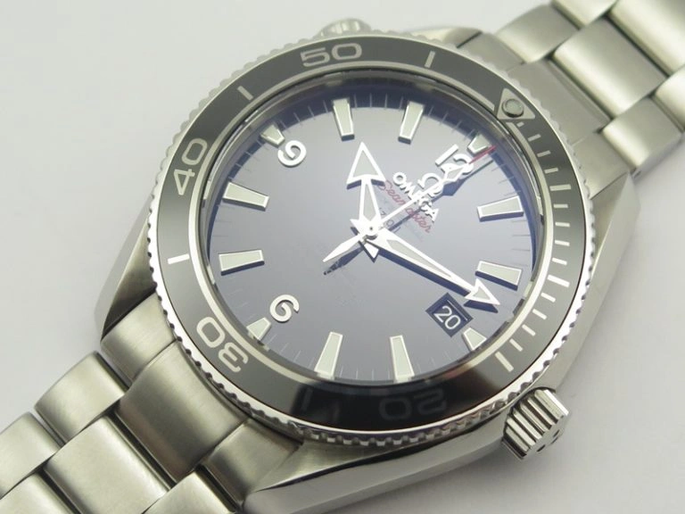 Seamaster Planet Ocean GMT 600M Blue Dial SS On Blue Rubber Strap A WrinkleFree 8278