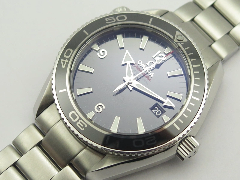Seamaster Planet Ocean GMT 600M Blue Dial SS On Blue Rubber Strap A WrinkleFree 8278