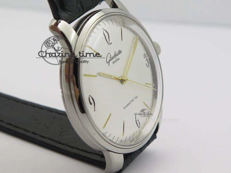 Senator Sixties SS White Dial On Black Leather Strap A Lightweight 6654
