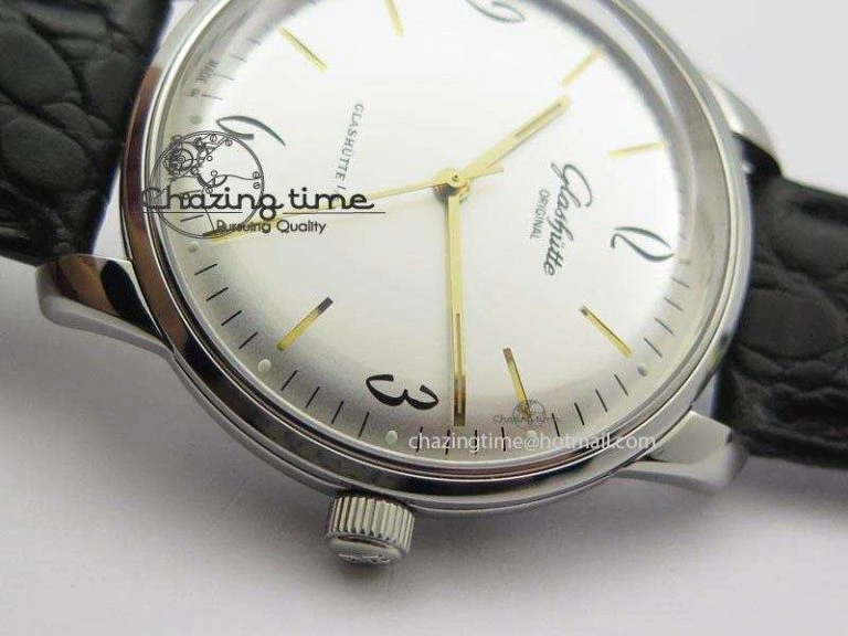 Senator Sixties SS White Dial On Black Leather Strap A Lightweight 6654