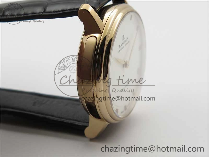 Sexual Revolution Erotic Watch RG ZSF White Dial SS Markers on Black Leather Strap A23J Attractive 4844