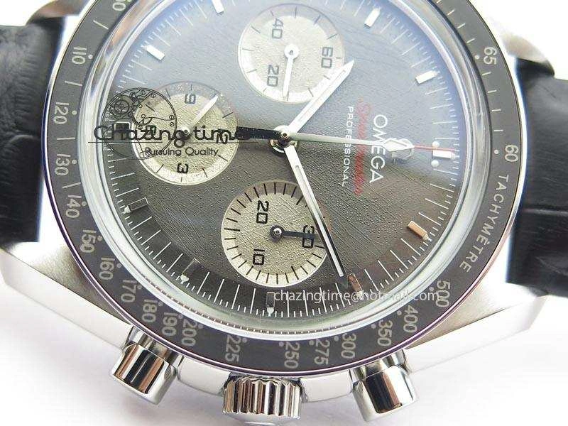 Speedmaster Apollo XVII Gray Dial On Black Leather Strap Manual Winding Chrono Movement FlexibleFit 8222
