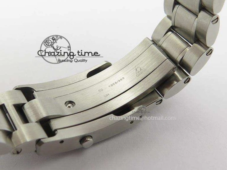 Speedmaster Apollo XVII Gray Dial On SS Bracelet Manual Winding Chrono Movement QuickDry 8223