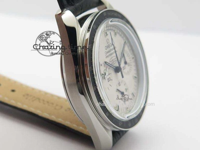 Speedmaster JHF SS Snoopy Award 45th Anniversary White Dial On Black Leather Strap Comfortable 8238