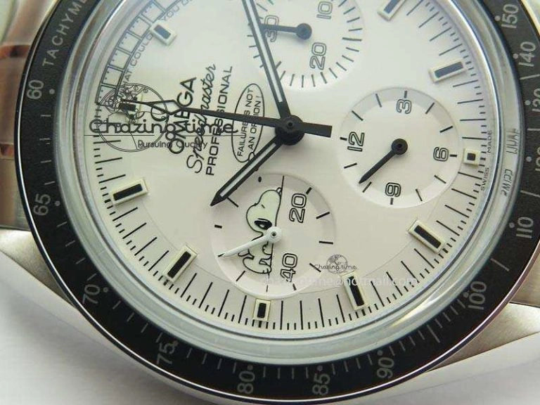 Functional Speedmaster JHF SS Snoopy Award 45th Anniversary White dial On SS Bracelet 8239
