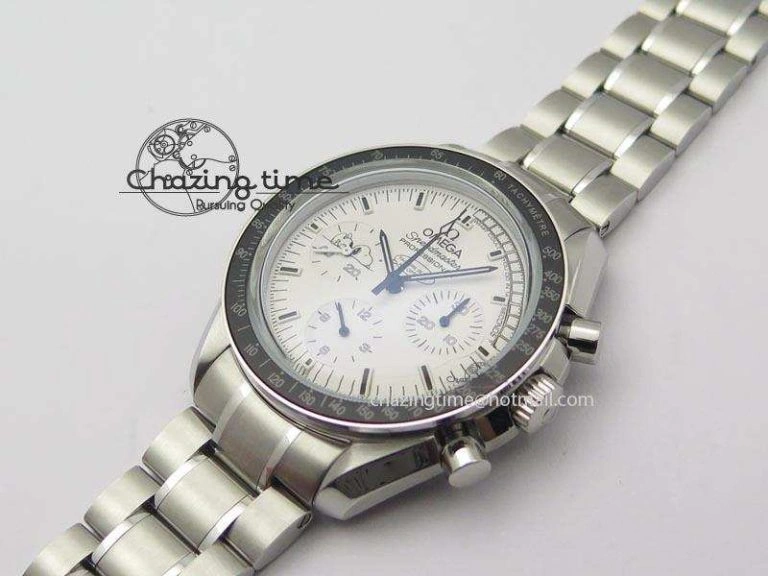 Functional Speedmaster JHF SS Snoopy Award 45th Anniversary White dial On SS Bracelet 8239