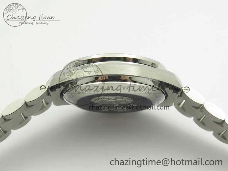 Sophisticated Speedmaster SS Snoopy OMF Best Edition White Dial on SS Bracelet Manual Winding Chrono Movement 7992