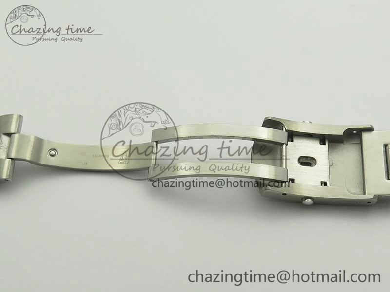 Sophisticated Speedmaster SS Snoopy OMF Best Edition White Dial on SS Bracelet Manual Winding Chrono Movement 7992