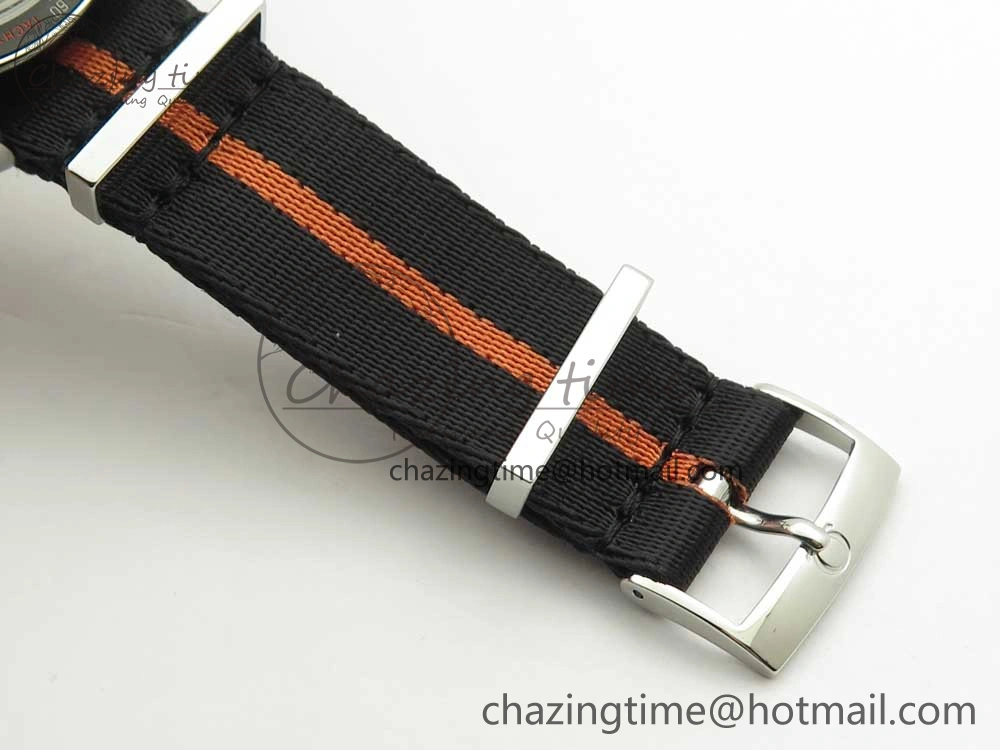 Speedmaster Speedy Tuesday 2 ‘Ultraman’ OMF Best Edition on Nato Strap Manual Winding Chrono Movement Lightweight 7991