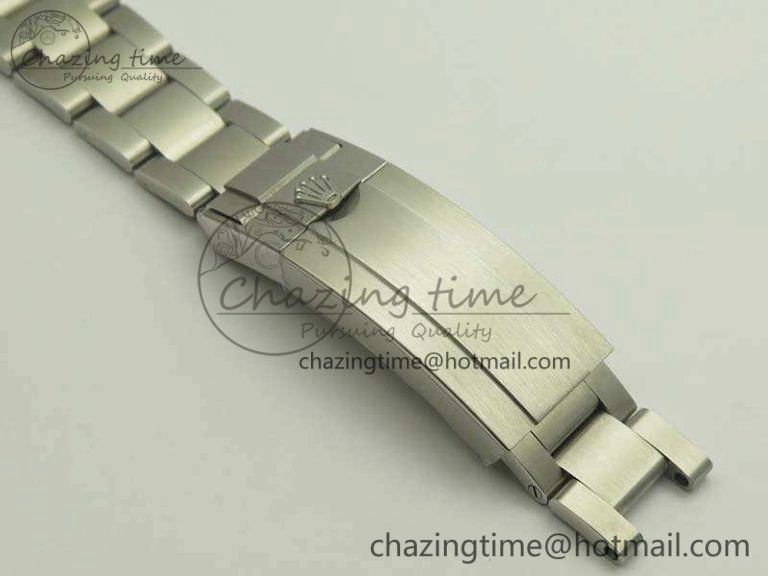 Submariner 116610 LV Green Ceramic V8s Noob Best Edition On SS Bracelet A Effortless 3481