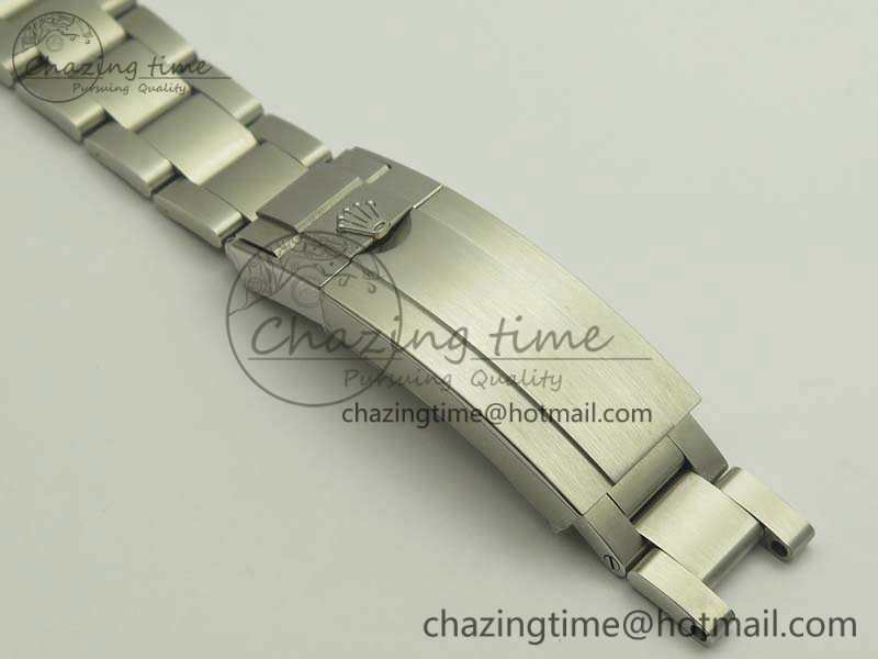 Submariner 116610 LV Green Ceramic V8s Noob Best Edition On SS Bracelet A Effortless 3481