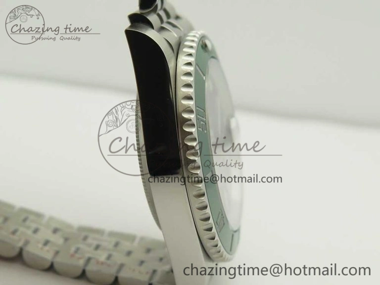 Submariner 116610 LV Green Ceramic V9F 904L 1:1 Best Edition on SS Jubilee Bracelet SA Flexible 3302