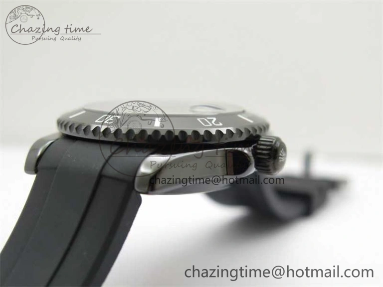 Submariner 40mm Black Ceramic 5GF Best Edition Cream Dial on Black Rubber Strap SA Sustainable 2470