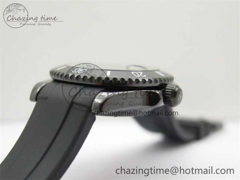 Effortless Submariner 40mm Black Ceramic 5GF Best Edition White Blue Dial on Black Rubber Strap SA 2468