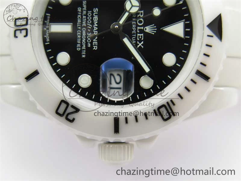 WellDesigned Submariner 40mm White Ceramic 5GF Best Edition Black Dial on White Rubber Strap SA 2480