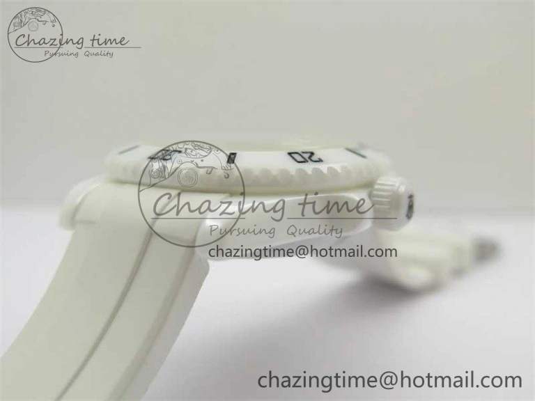 Cozy Submariner 40mm White Ceramic 5GF Best Edition Cream Dial on White Rubber Strap SA 2478