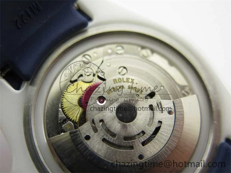 Modern Submariner 40mm White Ceramic 5GF Best Edition Dark Blue Dial on Blue Rubber Strap SA 2486