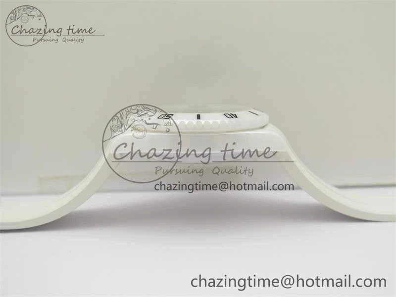 Bright Submariner 40mm White Ceramic 5GF Best Edition Green Dial on White Rubber Strap SA 2479