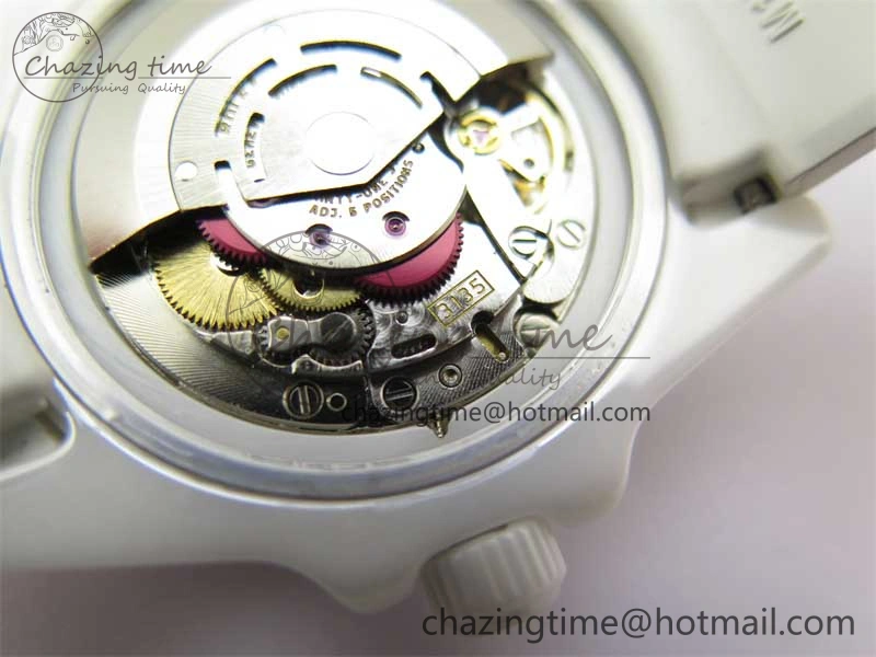 WrinkleFree Submariner 40mm White Ceramic 5GF Best Edition Ice Blue Dial on White Rubber Strap SA 2482