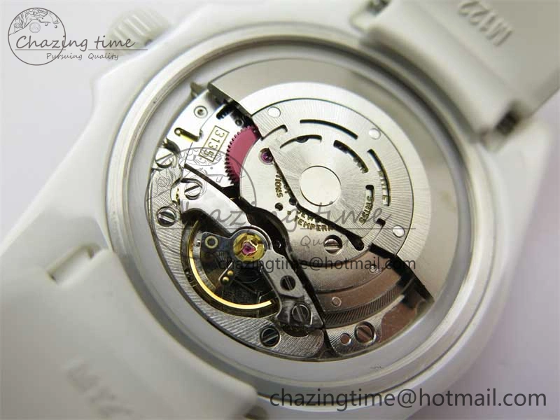 WrinkleFree Submariner 40mm White Ceramic 5GF Best Edition Ice Blue Dial on White Rubber Strap SA 2482