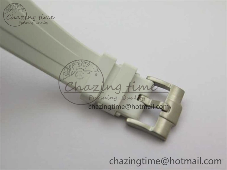 WrinkleFree Submariner 40mm White Ceramic 5GF Best Edition Ice Blue Dial on White Rubber Strap SA 2482