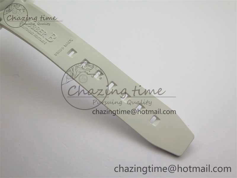 Durable Submariner 40mm White Ceramic 5GF Best Edition Sea Painting Dial on White Rubber Strap SA 2475