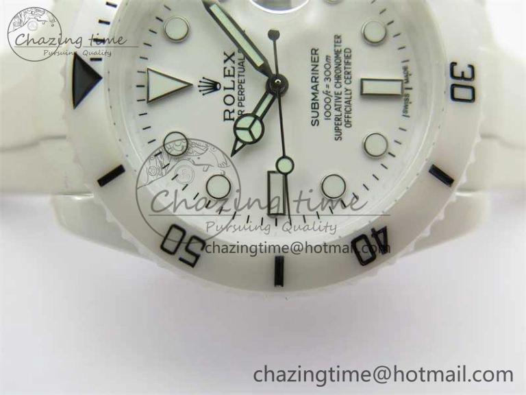 Sleek Submariner 40mm White Ceramic 5GF Best Edition White Dial on White Rubber Strap SA 2481