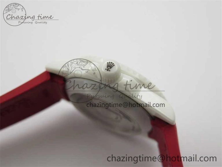 Submariner 40mm White Ceramic 5GF Best Edition White Red Dial on Red Rubber Strap SA Effortless 2485