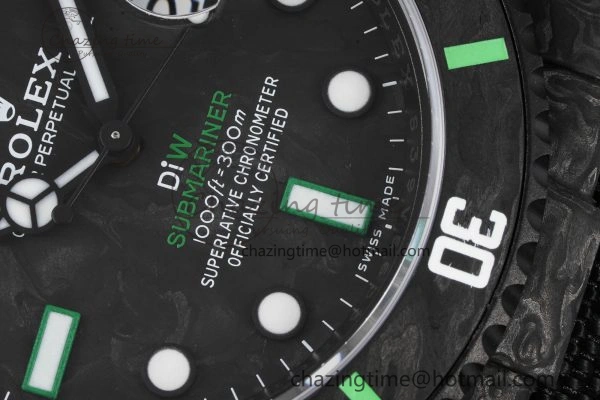 HighQuality Submariner DIW Carbon VSF 1:1 Best Edition Black Green Dial on Black Nylon Strap VS 2094