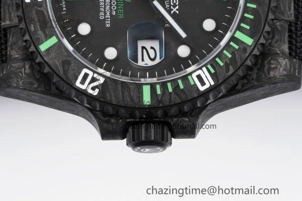 HighQuality Submariner DIW Carbon VSF 1:1 Best Edition Black Green Dial on Black Nylon Strap VS 2094