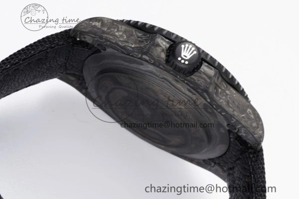 FashionForward Submariner DIW Carbon VSF 1:1 Best Edition Black Red Dial on Black Nylon Strap VS 2095