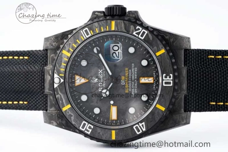 Minimalist Submariner DIW Carbon VSF 1:1 Best Edition Black Yellow Dial on Black Nylon Strap VS 2168