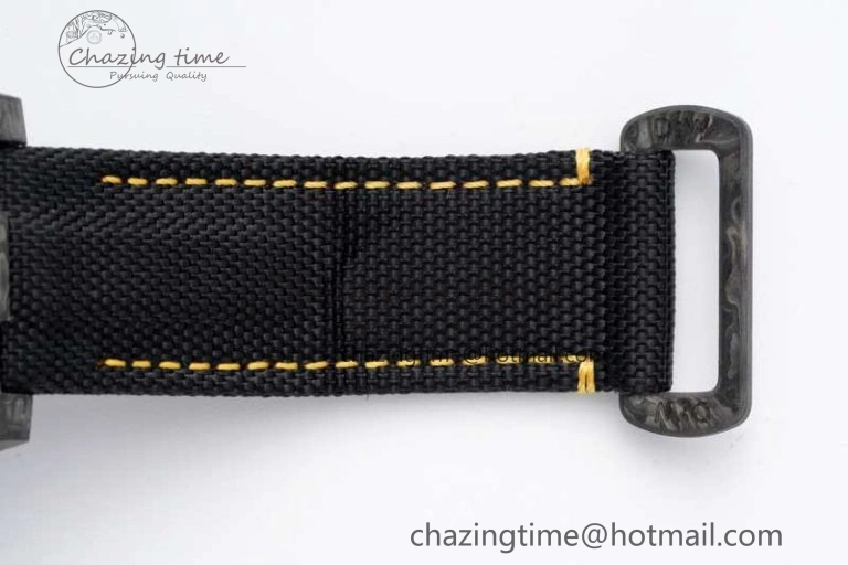 Minimalist Submariner DIW Carbon VSF 1:1 Best Edition Black Yellow Dial on Black Nylon Strap VS 2168