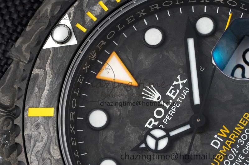 Minimalist Submariner DIW Carbon VSF 1:1 Best Edition Black Yellow Dial on Black Nylon Strap VS 2168